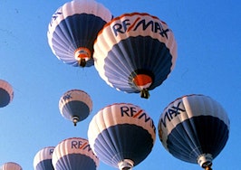 Re/Max balloons in the sky.