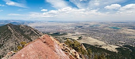 A panoramic view of Boulder from the mountains