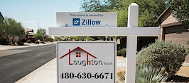 Zillow Instant Offers sign