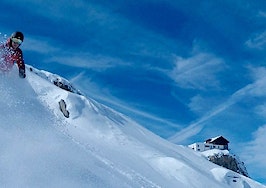 Skiier skiing ski colorado