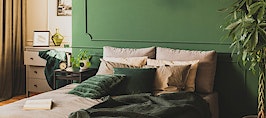 Vibrant green bedroom