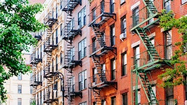 New York broker fee ban paused amid industry lawsuit
